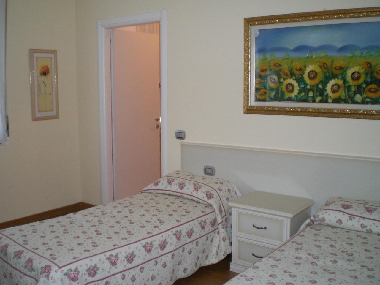 Hotel San Giorgio Tavazzano Esterno foto