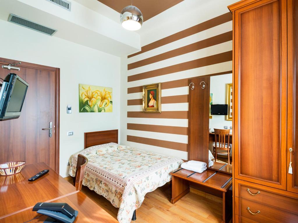 Hotel San Giorgio Tavazzano Esterno foto